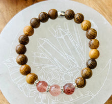 Load image into Gallery viewer, Strawberry Quartz bracelet
