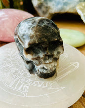 Load image into Gallery viewer, Sphalerite skull
