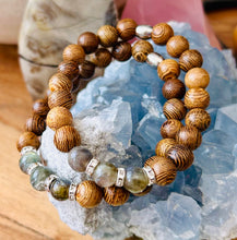 Load image into Gallery viewer, Labradorite bracelet
