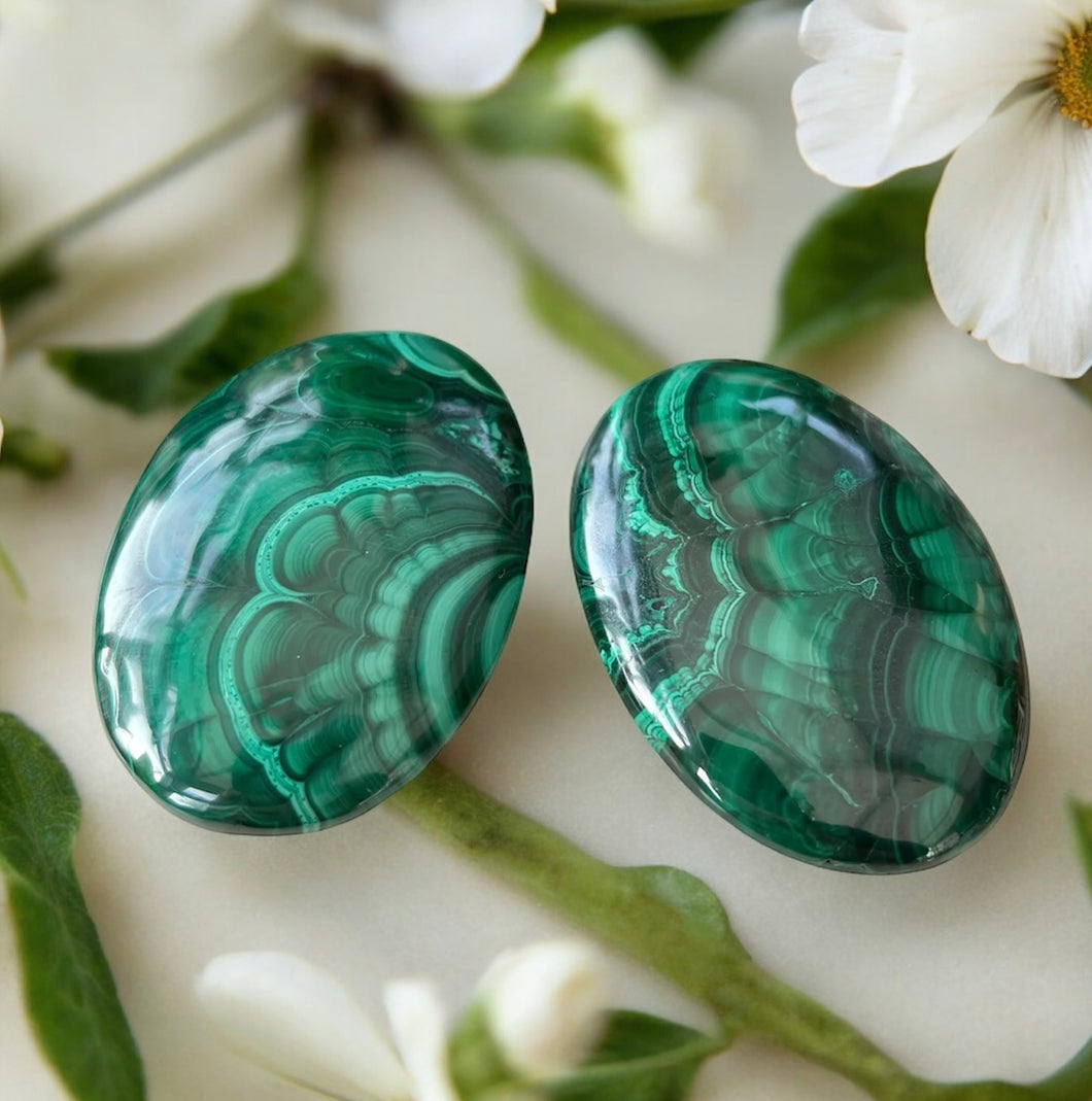 Malachite Palm Stones