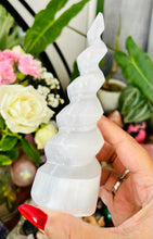 Load image into Gallery viewer, Large Selenite unicorn horns
