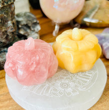 Load image into Gallery viewer, Rose Quartz carved pumpkin
