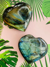 Load image into Gallery viewer, Labradorite heart
