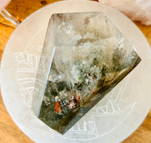 Load image into Gallery viewer, Shamanic Quartz
