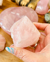 Load image into Gallery viewer, Rose Quartz top polished
