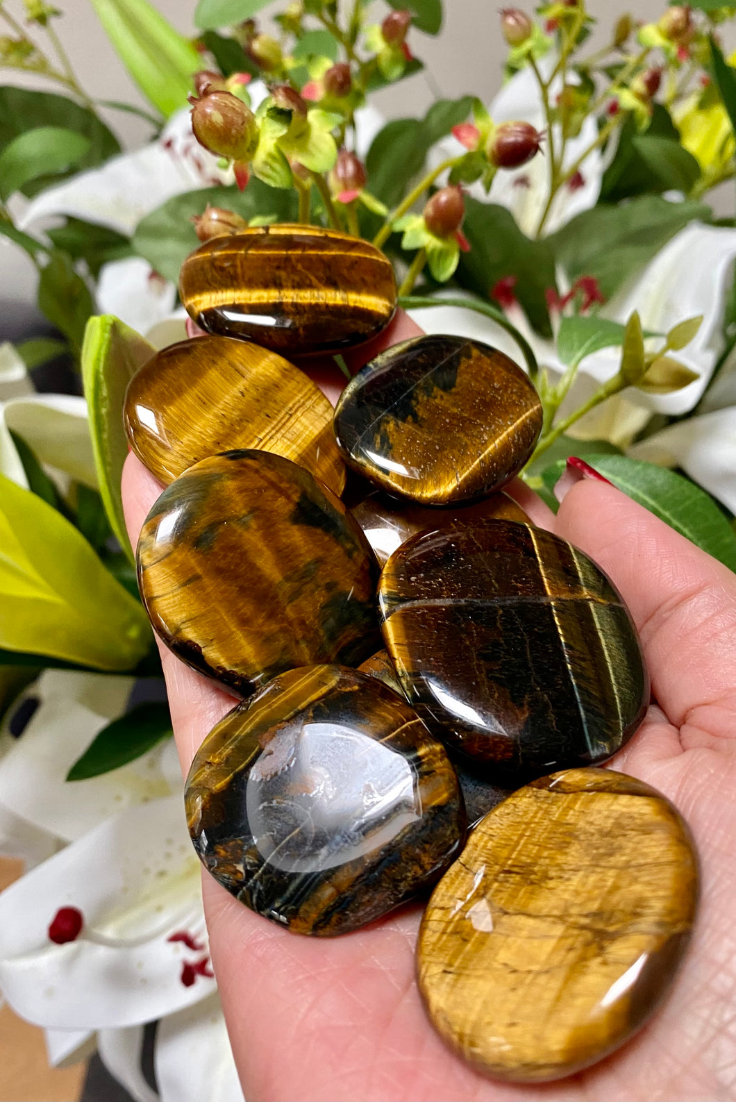 Tigers Eye palm stone