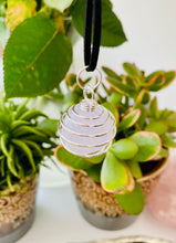 Load image into Gallery viewer, Boho crystal pendants
