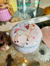 Load image into Gallery viewer, Unicorn Art Tin Candle
